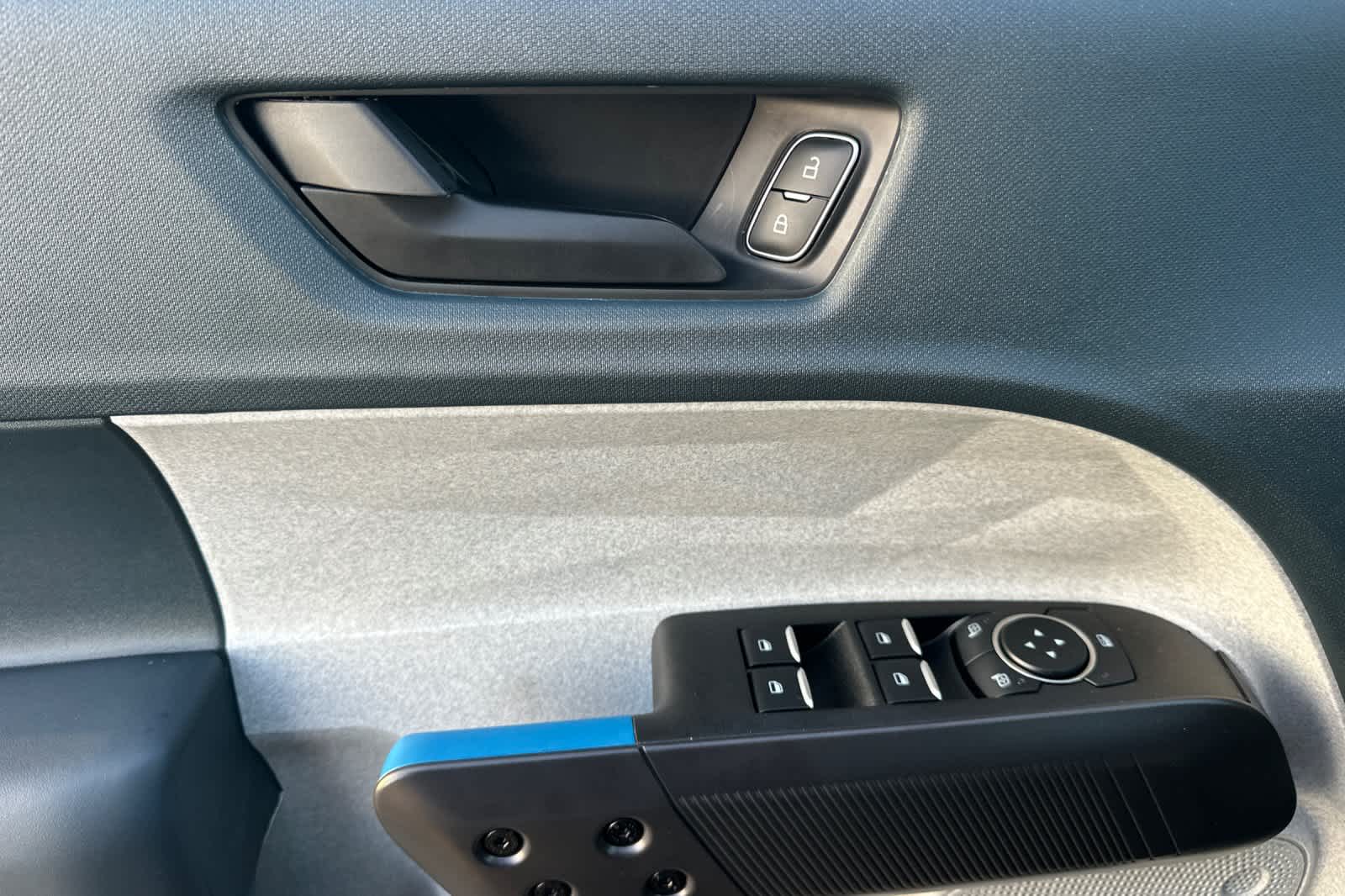 Thumbnail: 2025 Ford Maverick - 13