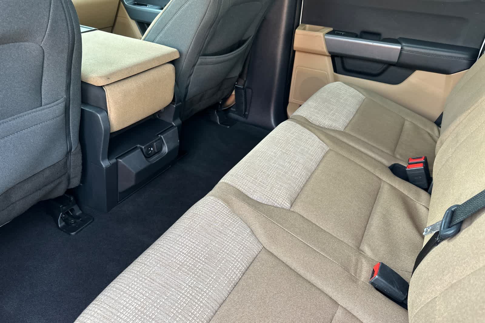 2023 Ford F-150 XLT photo 4