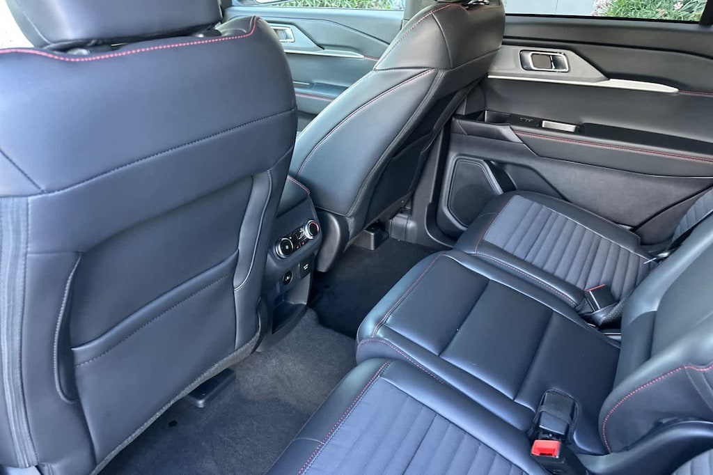 New 2025 Ford Explorer ST-Line SUV