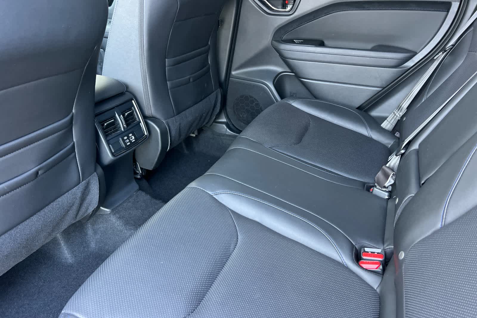 2025 Subaru Forester Limited photo 4