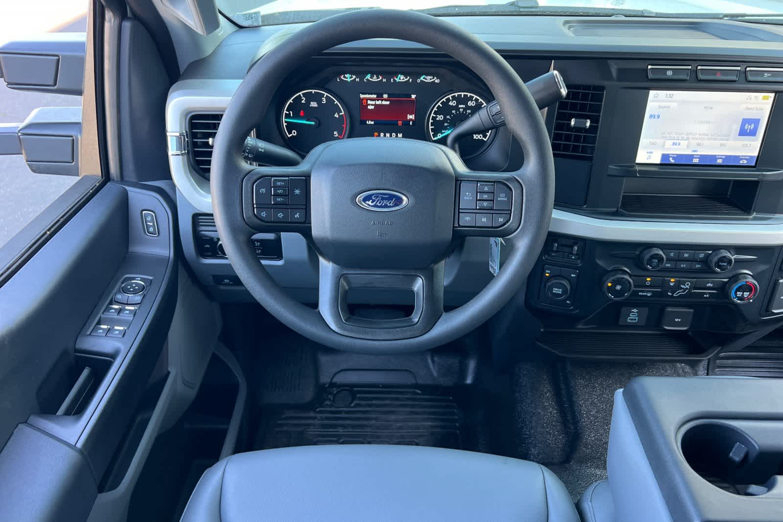 Thumbnail: 2024 Ford Econoline - 15