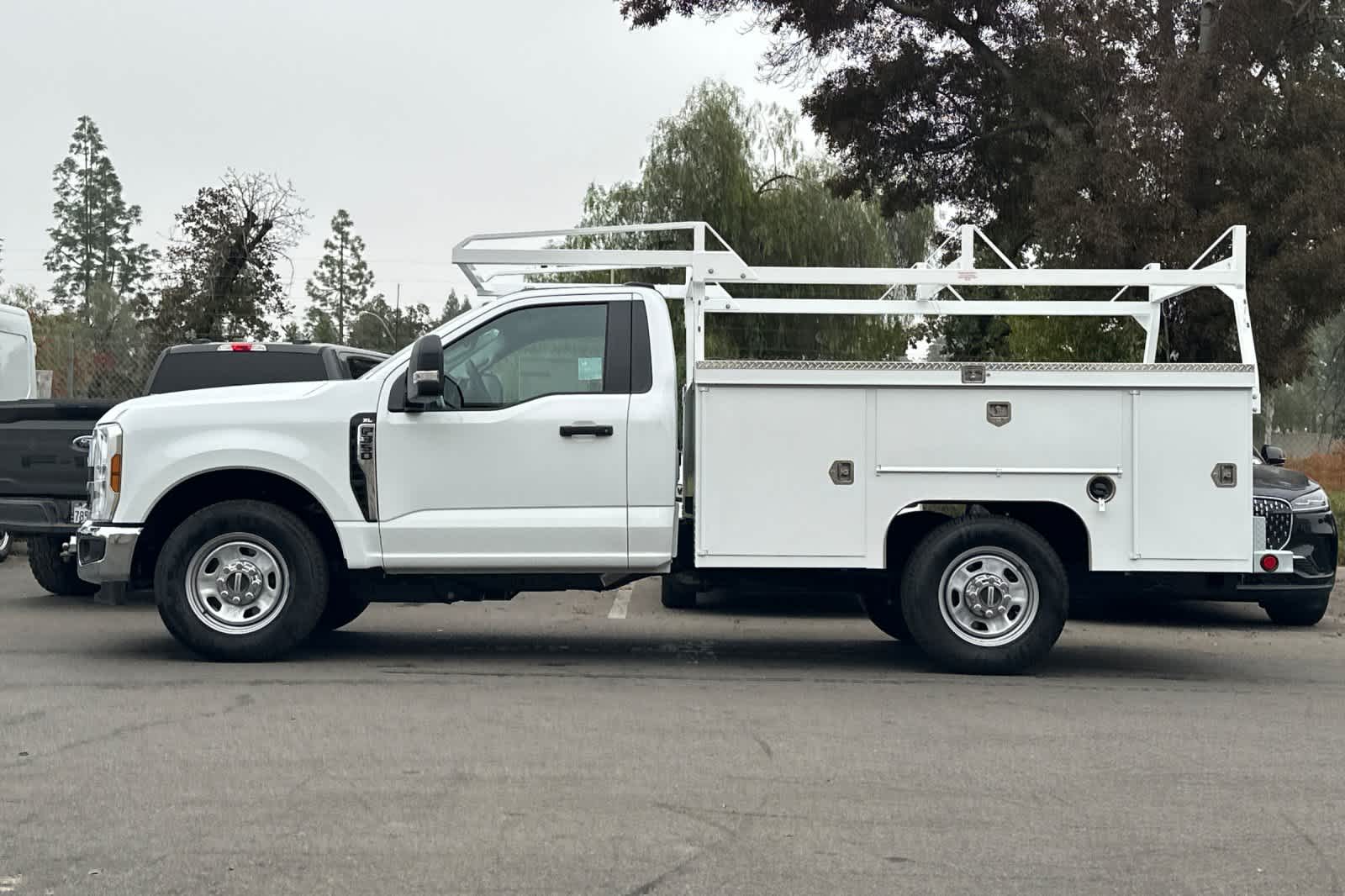 Thumbnail: 2026 Ford Econoline - 3