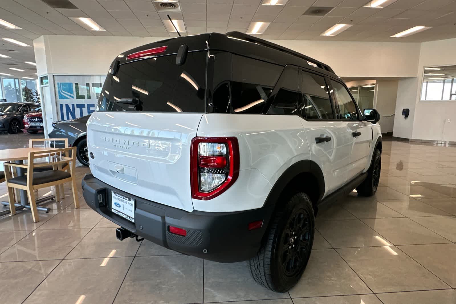 2025 Ford Bronco Sport Badlands photo 2