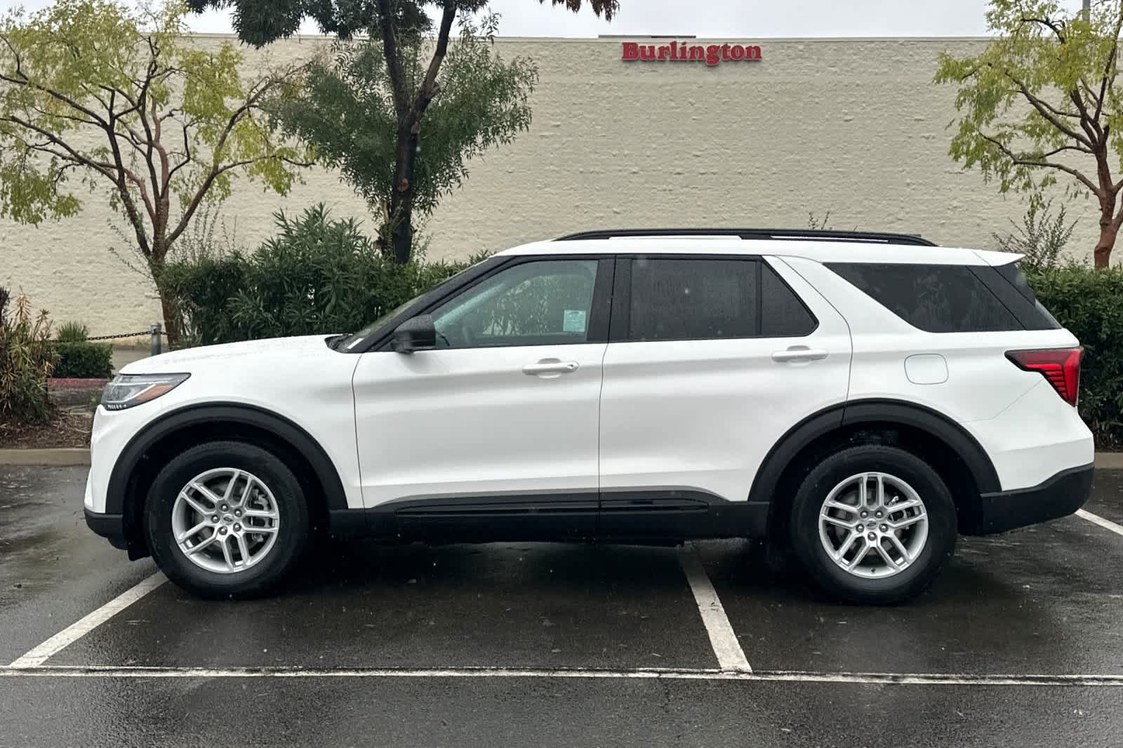 Thumbnail: 2026 Ford Explorer - 5