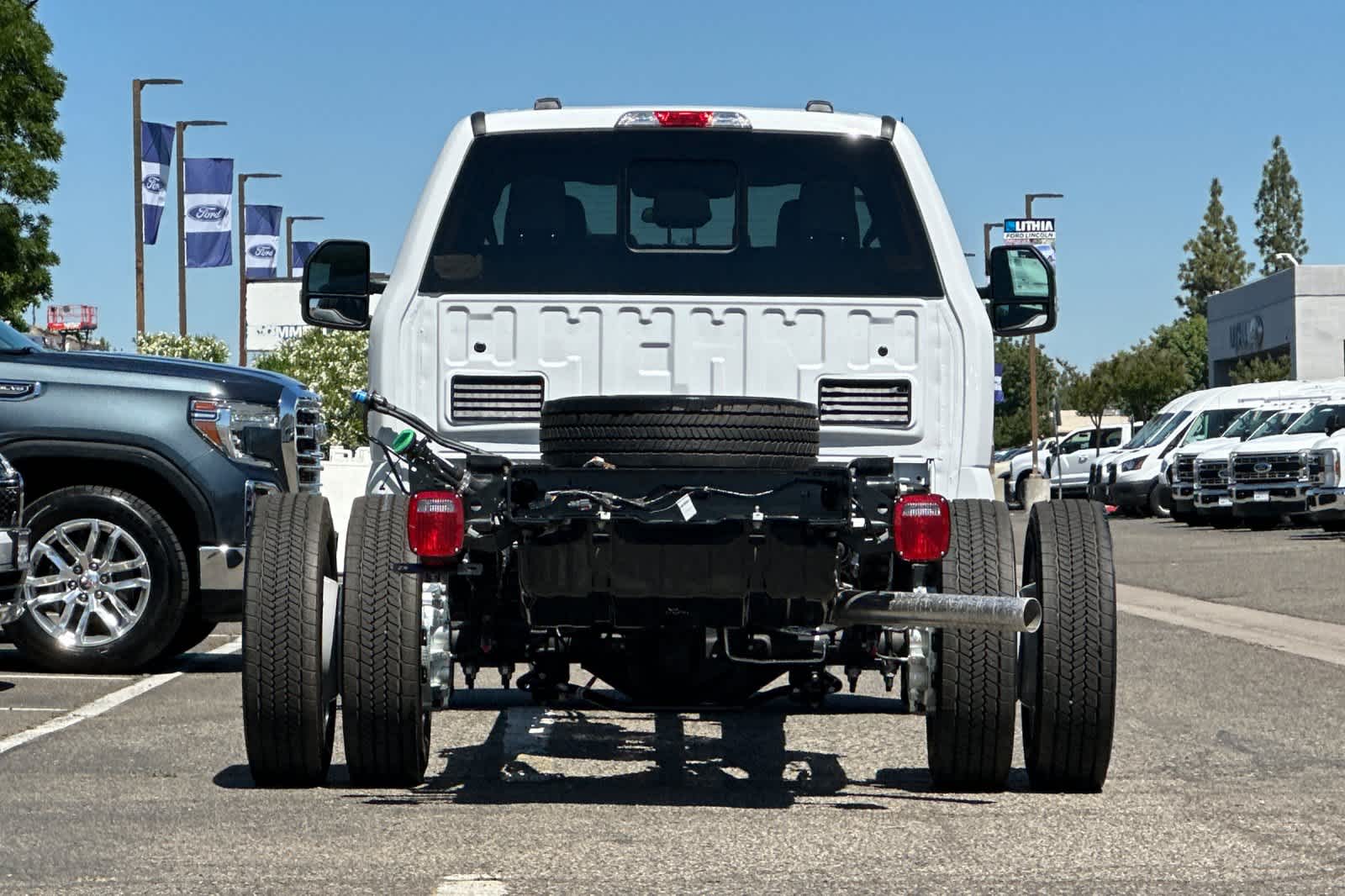 Thumbnail: 2026 Ford Econoline - 7