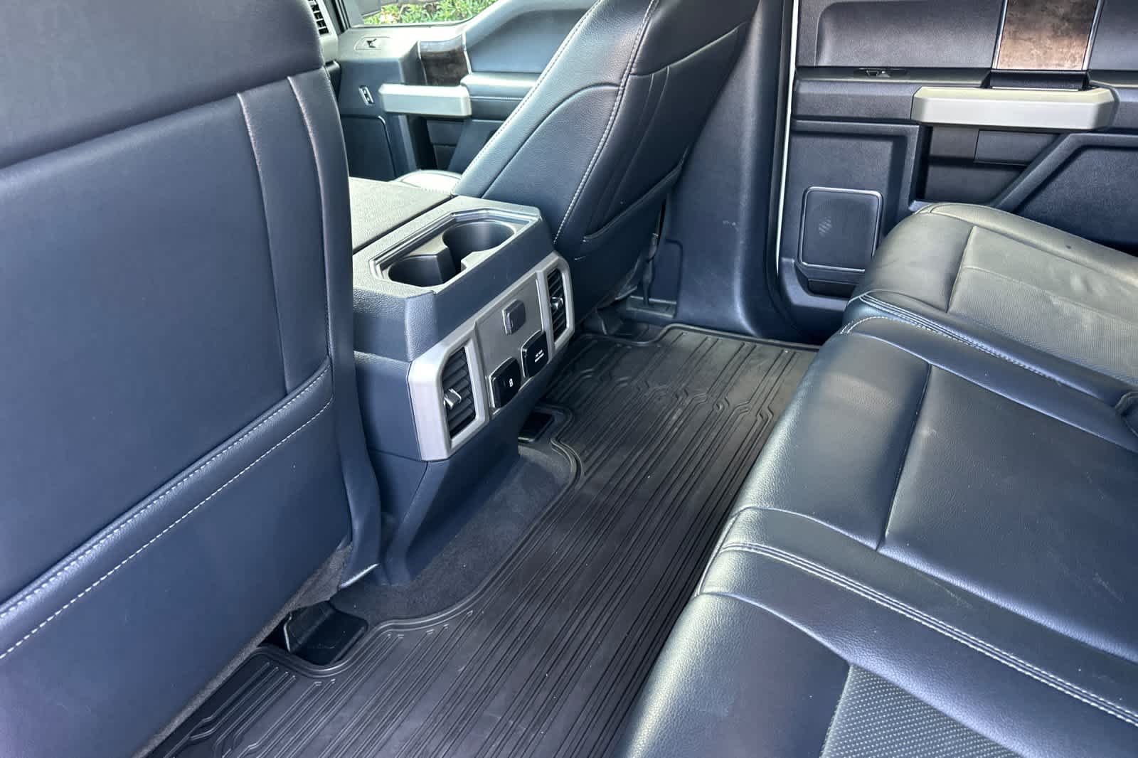 2022 Ford F-250 Lariat photo 4