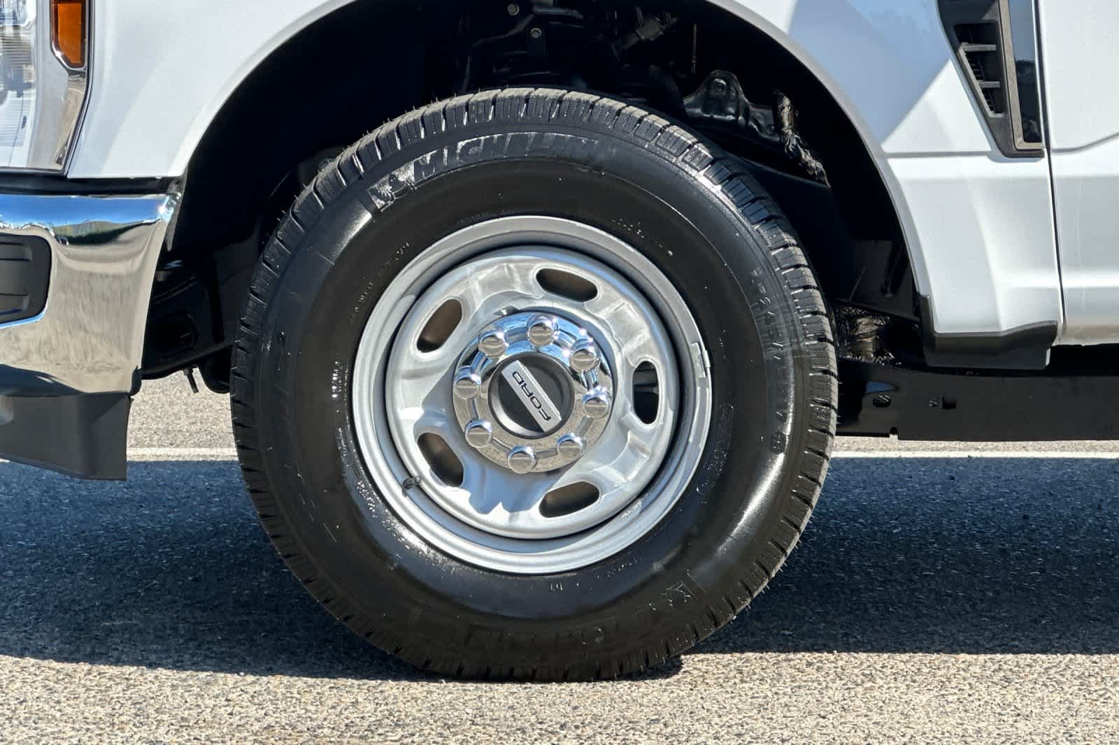 Thumbnail: 2026 Ford Econoline - 25