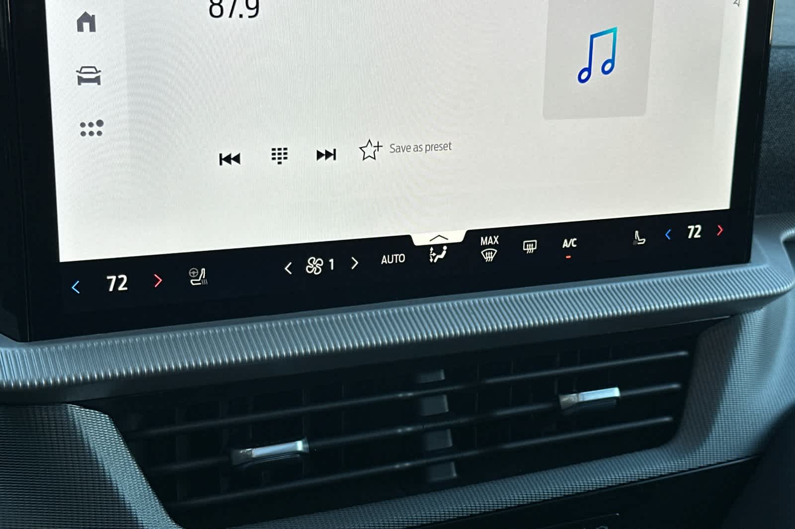 Thumbnail: 2026 Ford Explorer - 23