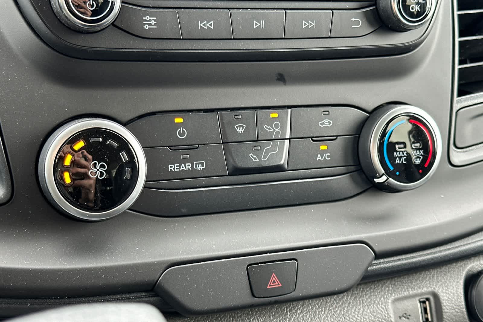 Thumbnail: 2025 Ford Transit Series - 22