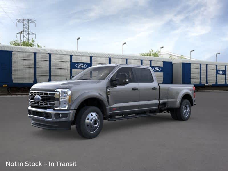 2026 Ford F-450 Super Duty XLT's photo