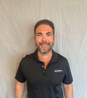 Staff member Max Soler from ID_43d2f98a6b2e