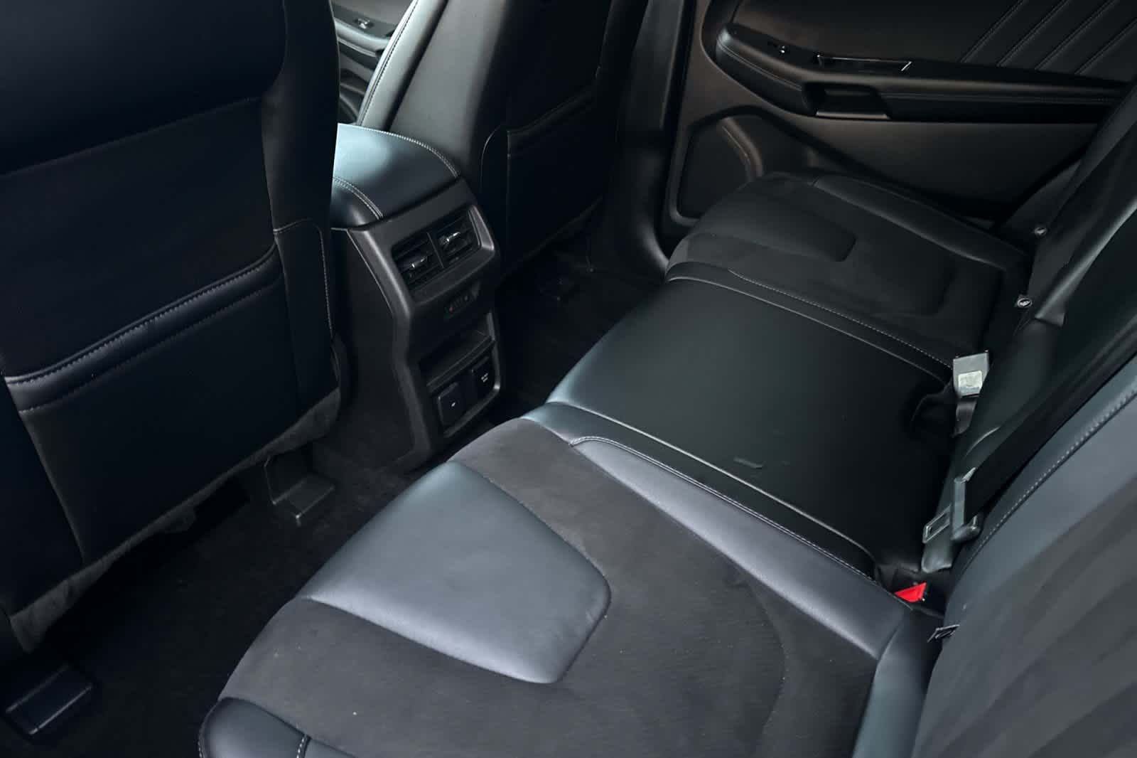 2018 Ford Edge Sport photo 4