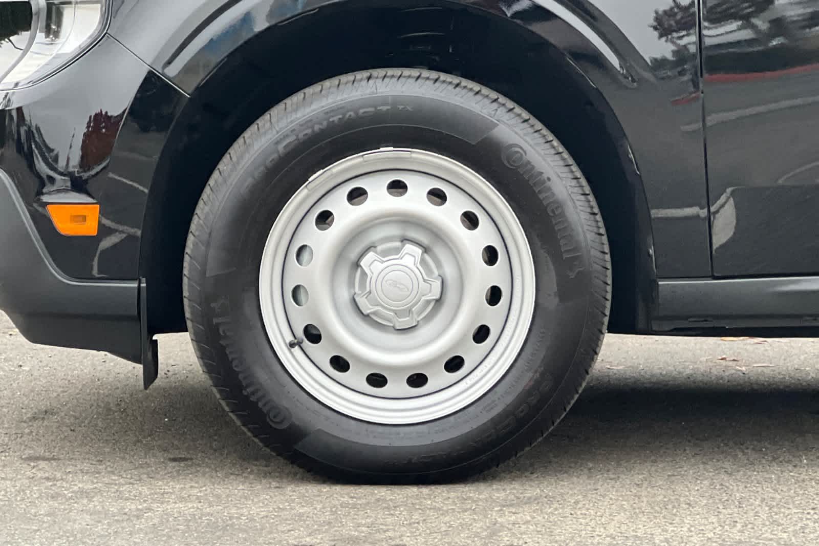 Thumbnail: 2025 Ford Maverick - 24