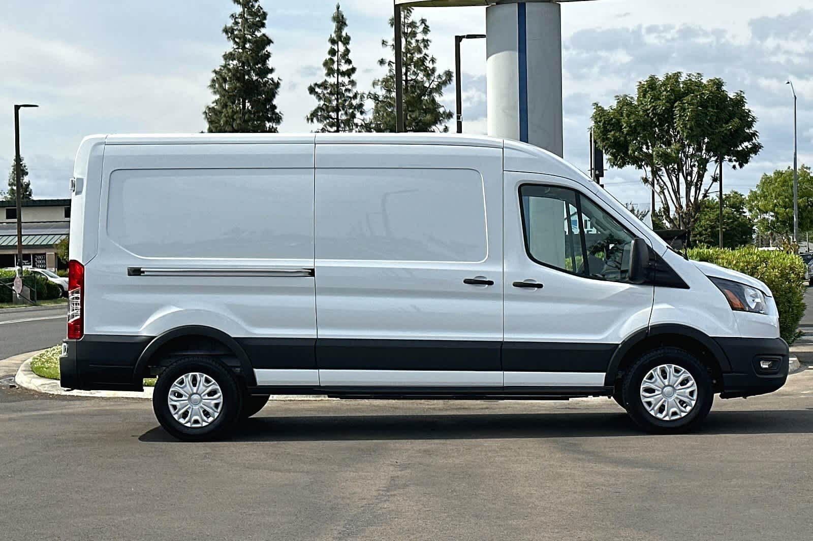 Thumbnail: 2023 Ford Transit Series - 7