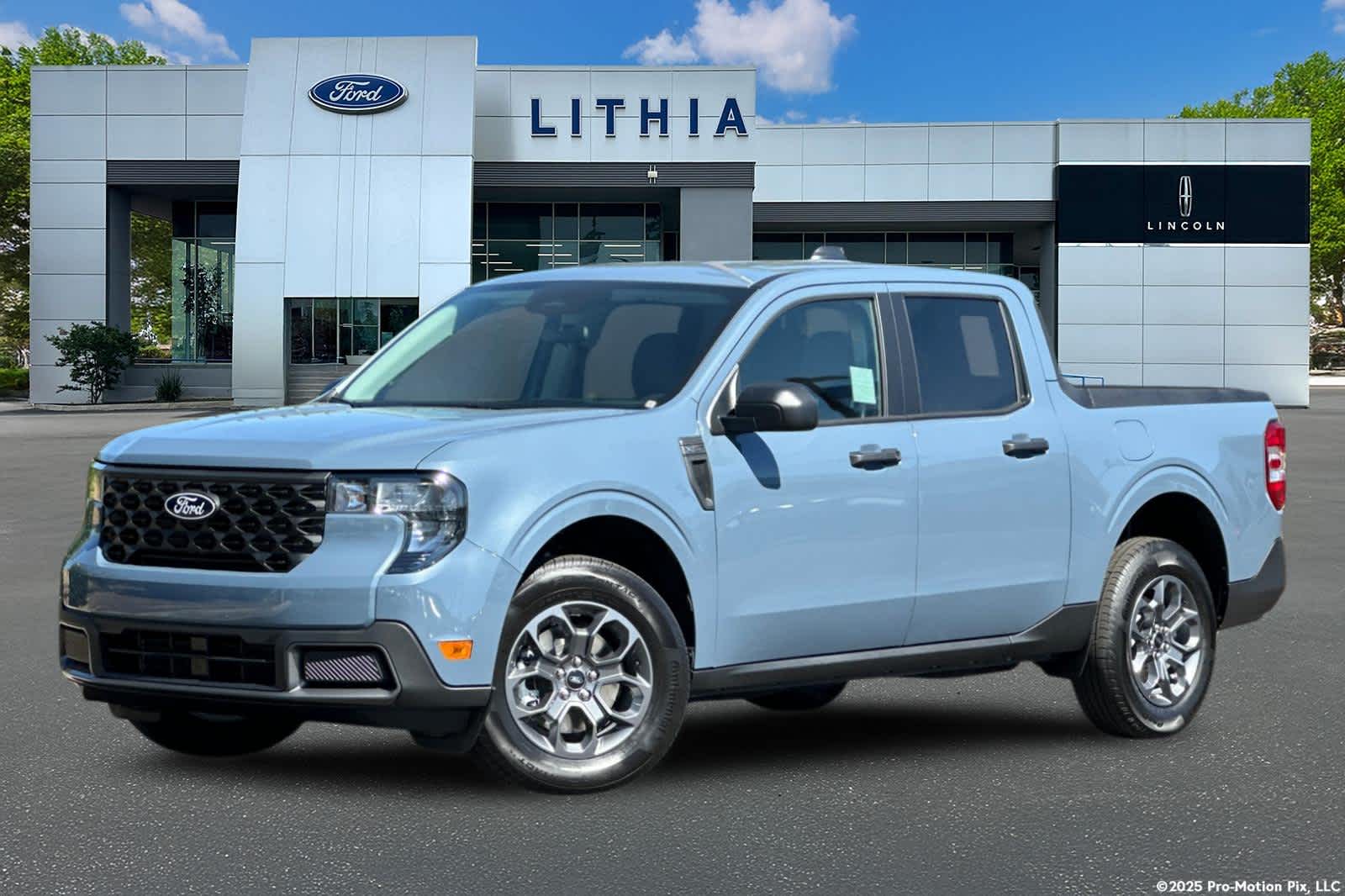 2025 Ford Maverick XLT Hero Image