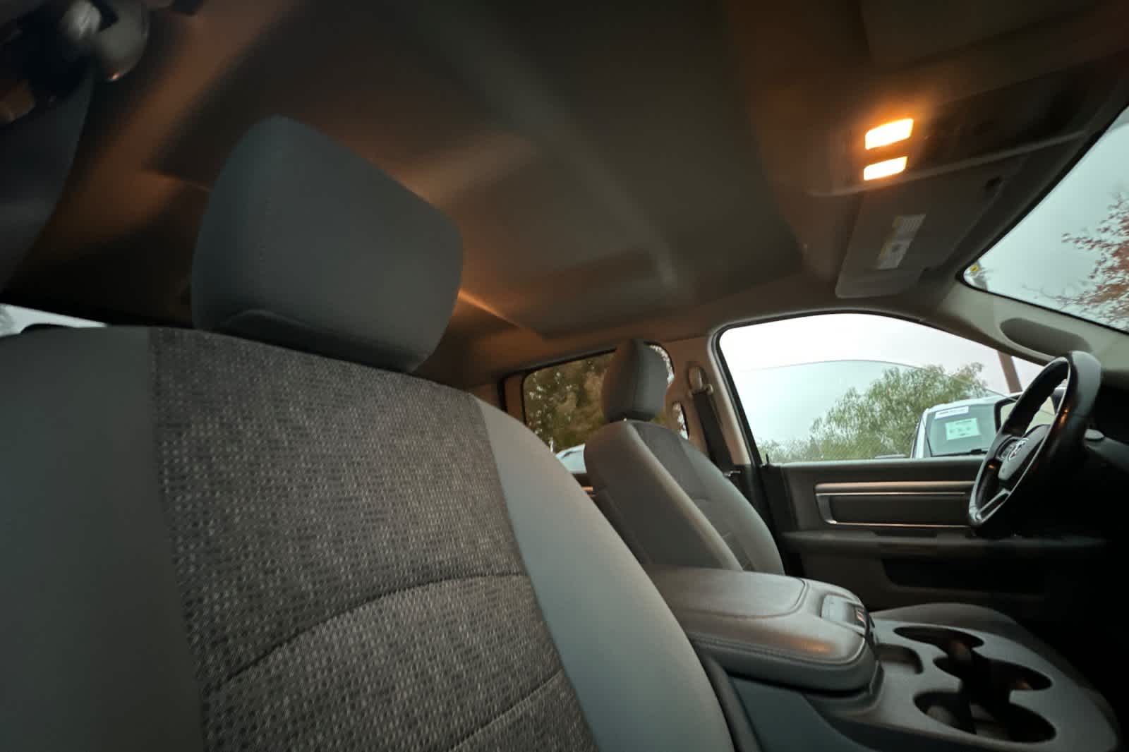 Thumbnail: 2019 RAM 1500 Classic - 16