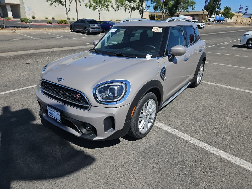 2024 MINI Countryman Cooper S's photo