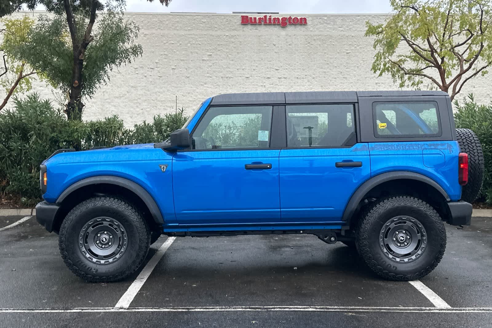 Thumbnail: 2025 Ford Bronco - 5