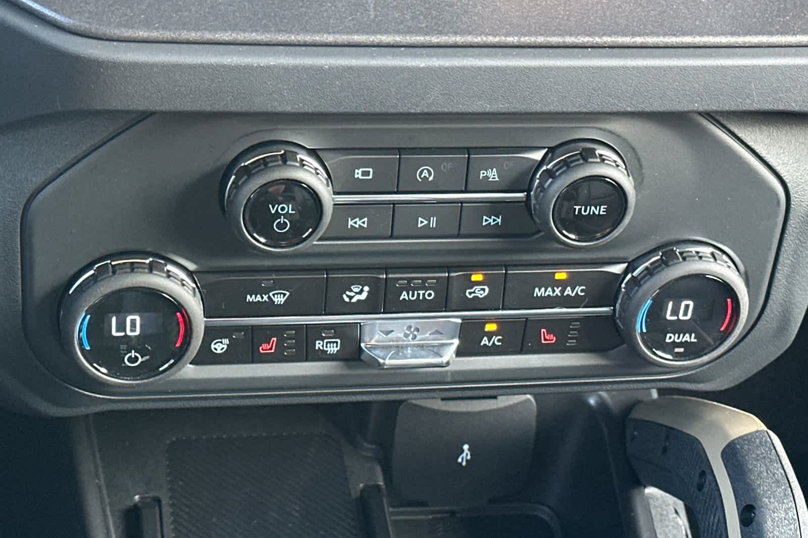 Thumbnail: 2025 Ford Bronco - 22