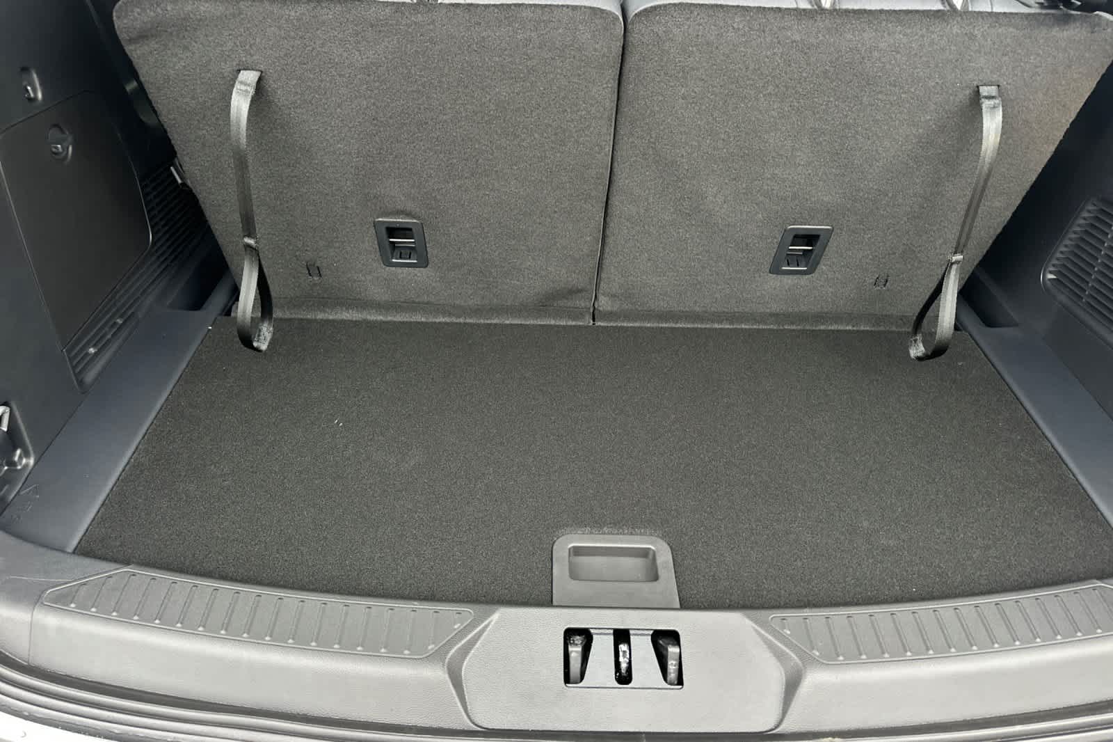 Thumbnail: 2026 Ford Explorer - 17