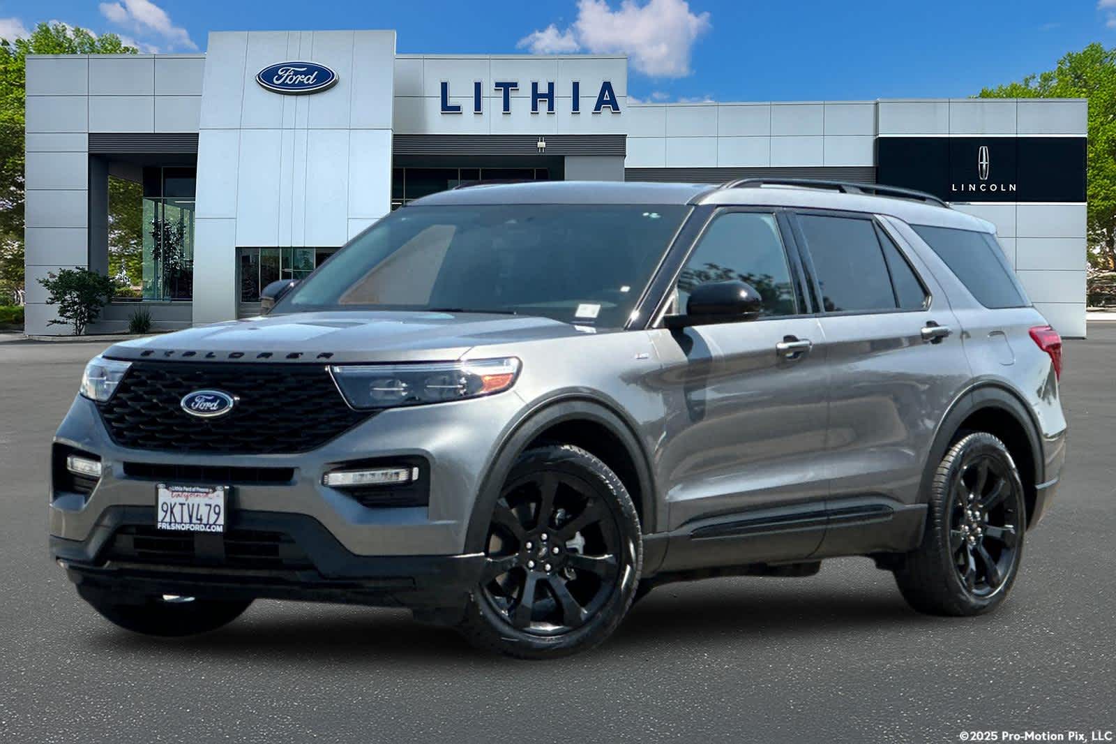 2023 Ford Explorer SUV 