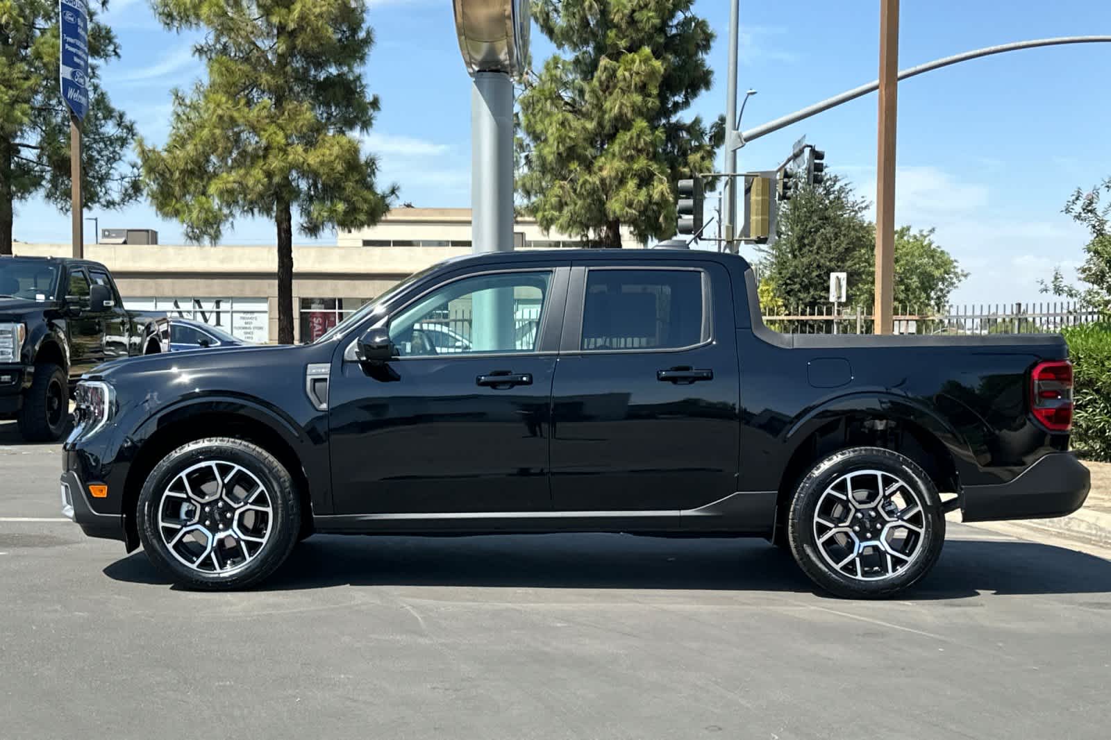 Thumbnail: 2025 Ford Maverick - 5