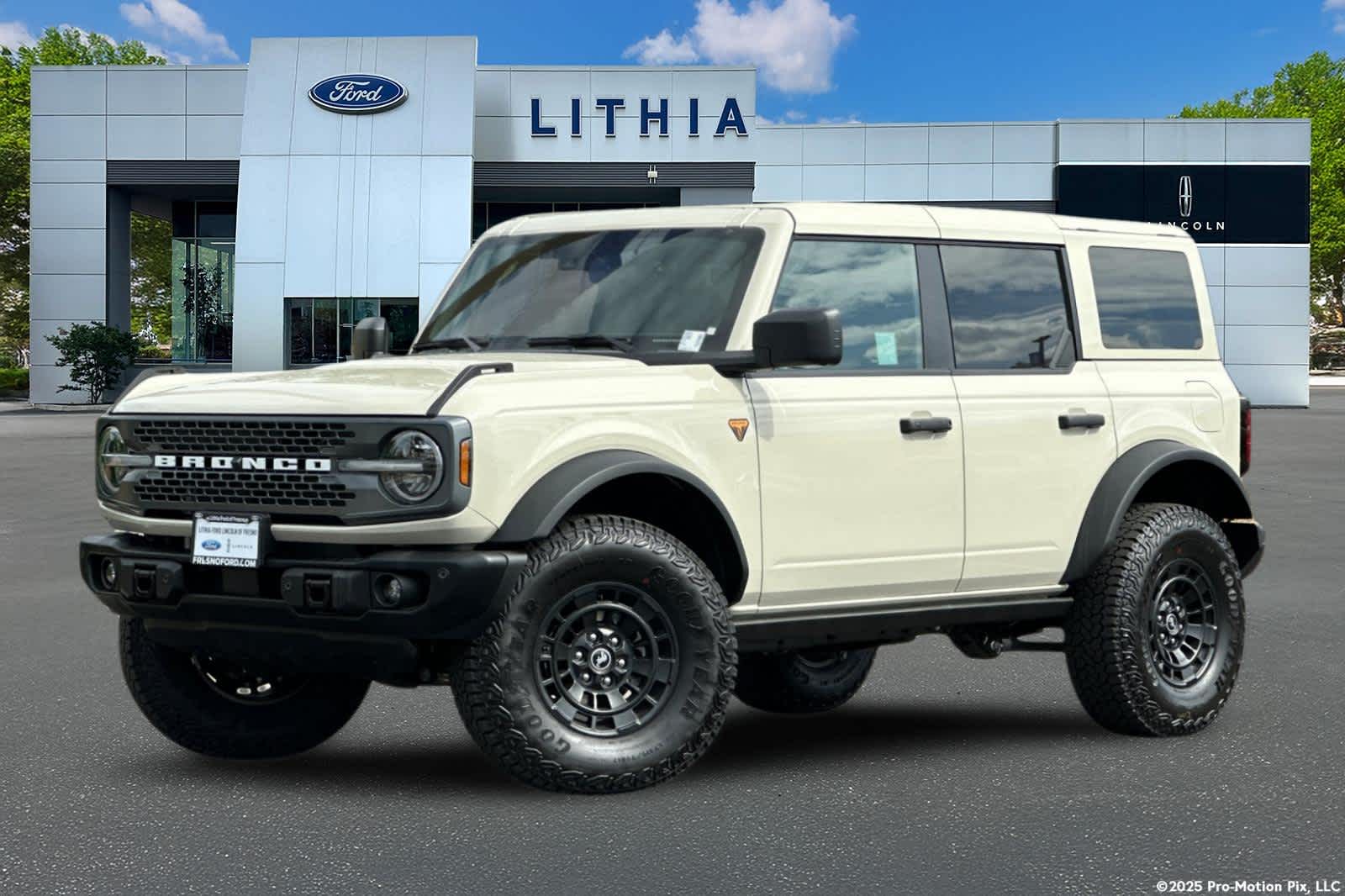 Thumbnail: 2026 Ford Bronco - 1