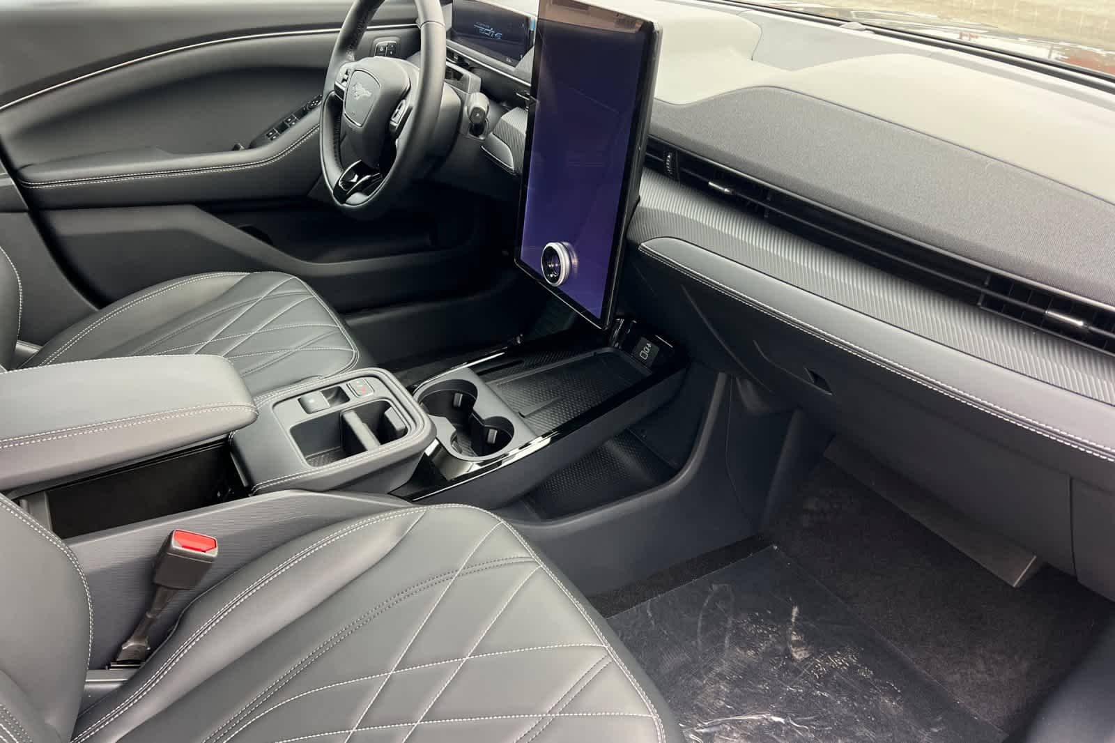 Thumbnail: 2025 Ford Mustang Mach-E - 17