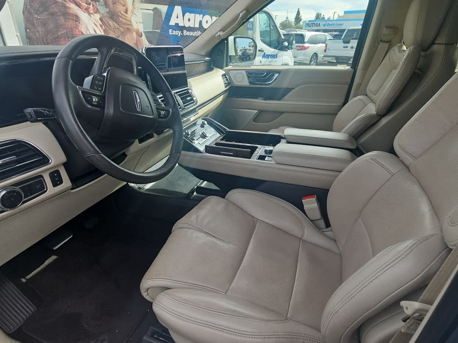 Thumbnail: 2020 Lincoln Navigator - 15