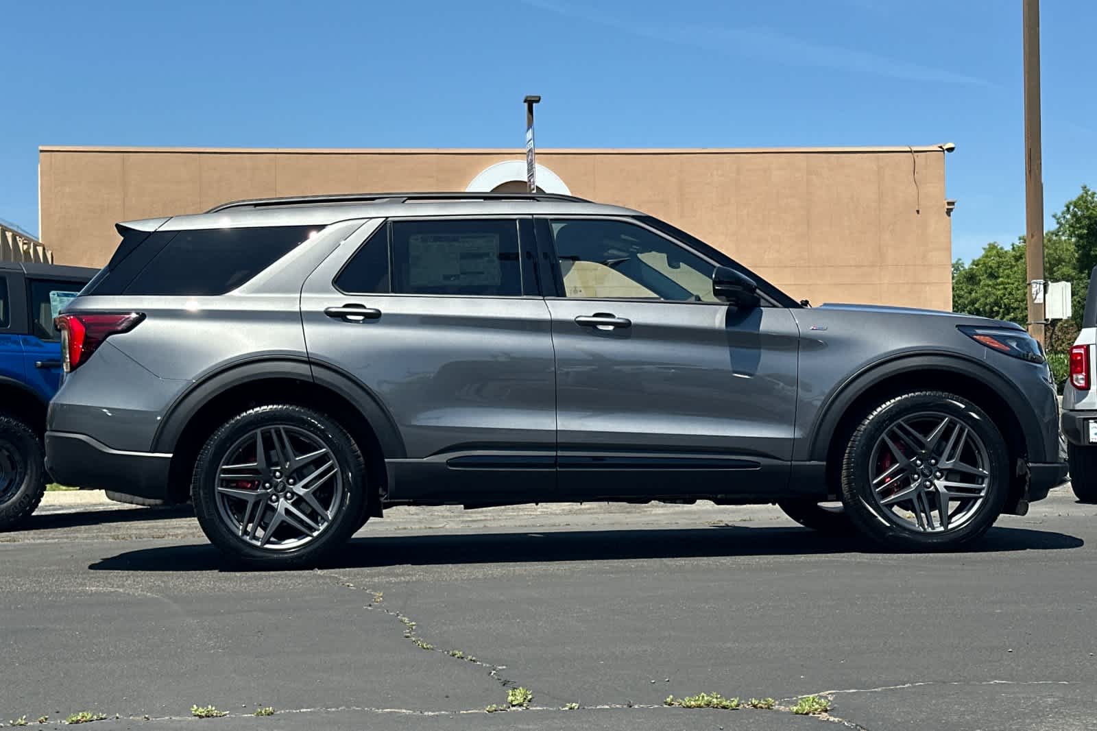 Thumbnail: 2026 Ford Explorer - 8
