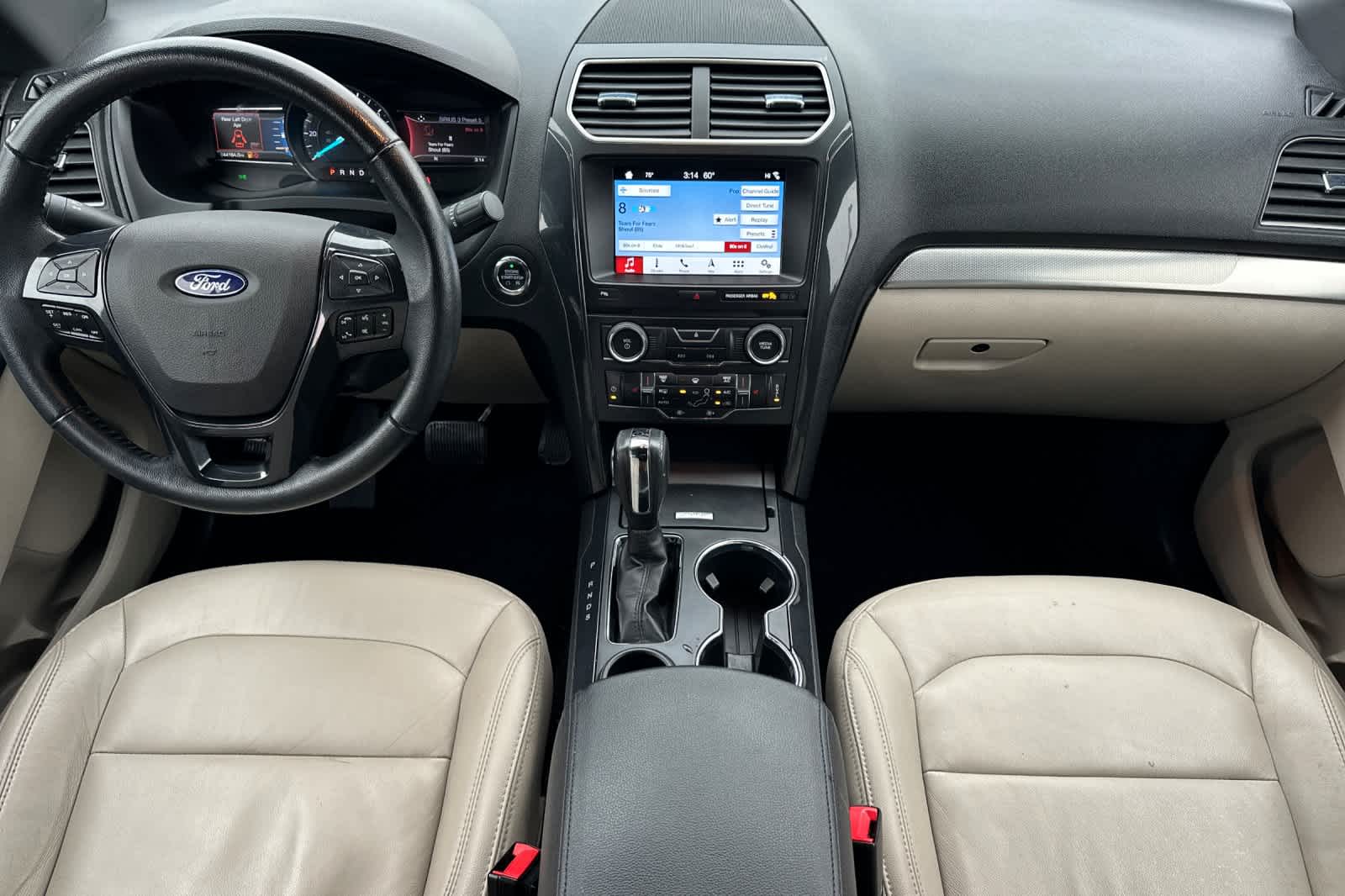 2018 Ford Explorer XLT photo 3