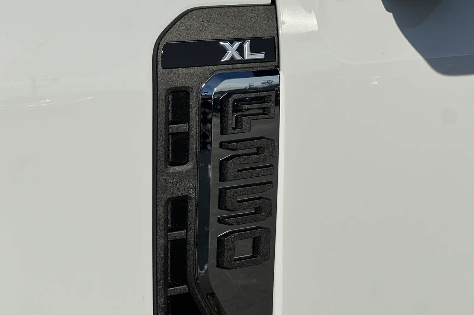 Thumbnail: 2026 Ford Econoline - 25