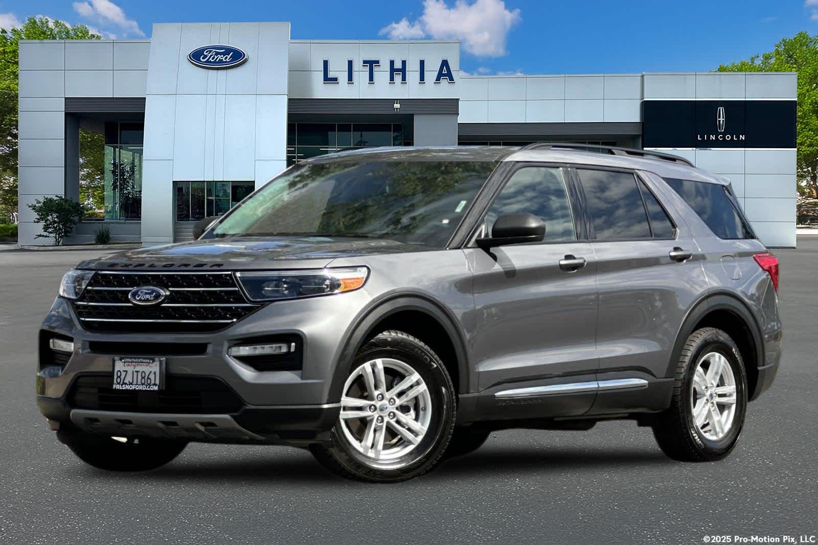 2021 Ford Explorer XLT 4WD's photo
