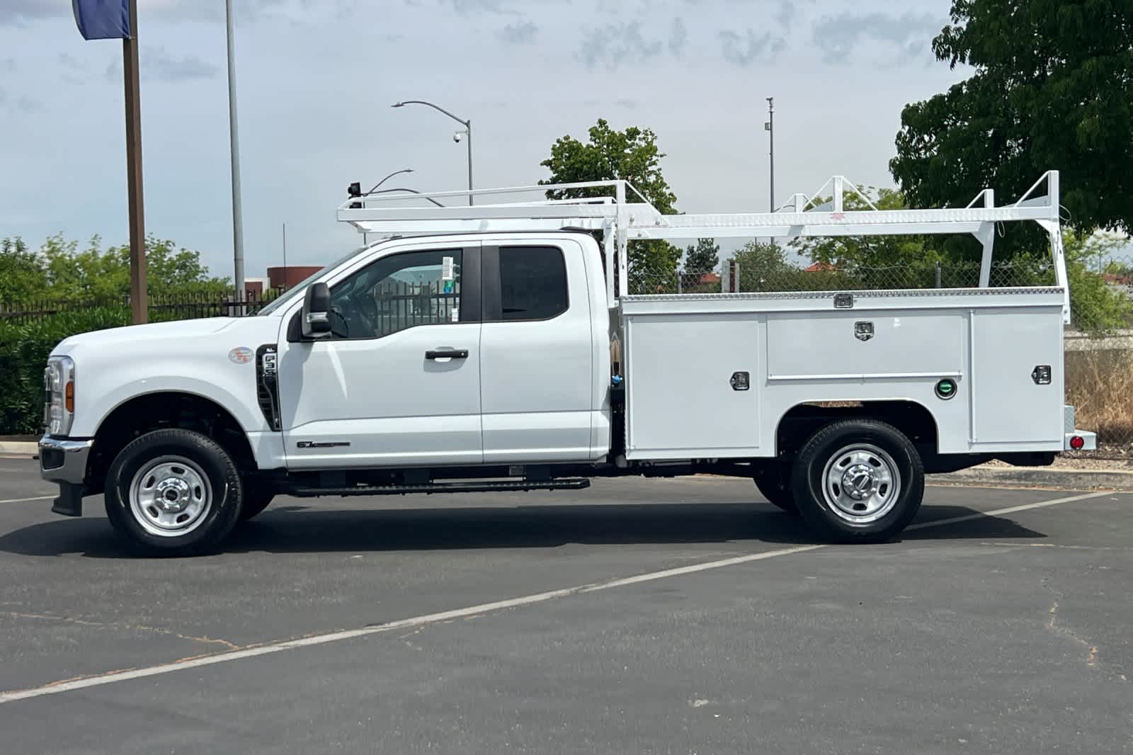 Thumbnail: 2026 Ford Econoline - 5