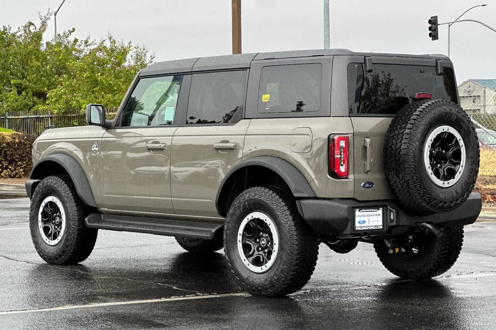 Thumbnail: 2025 Ford Bronco - 6