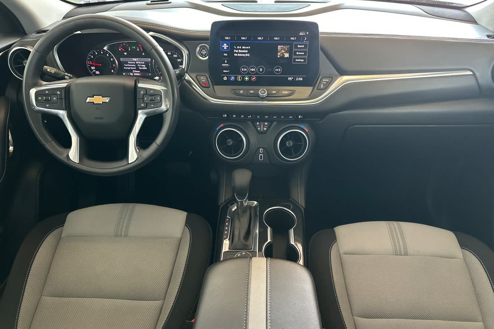 2023 Chevrolet Blazer photo 3