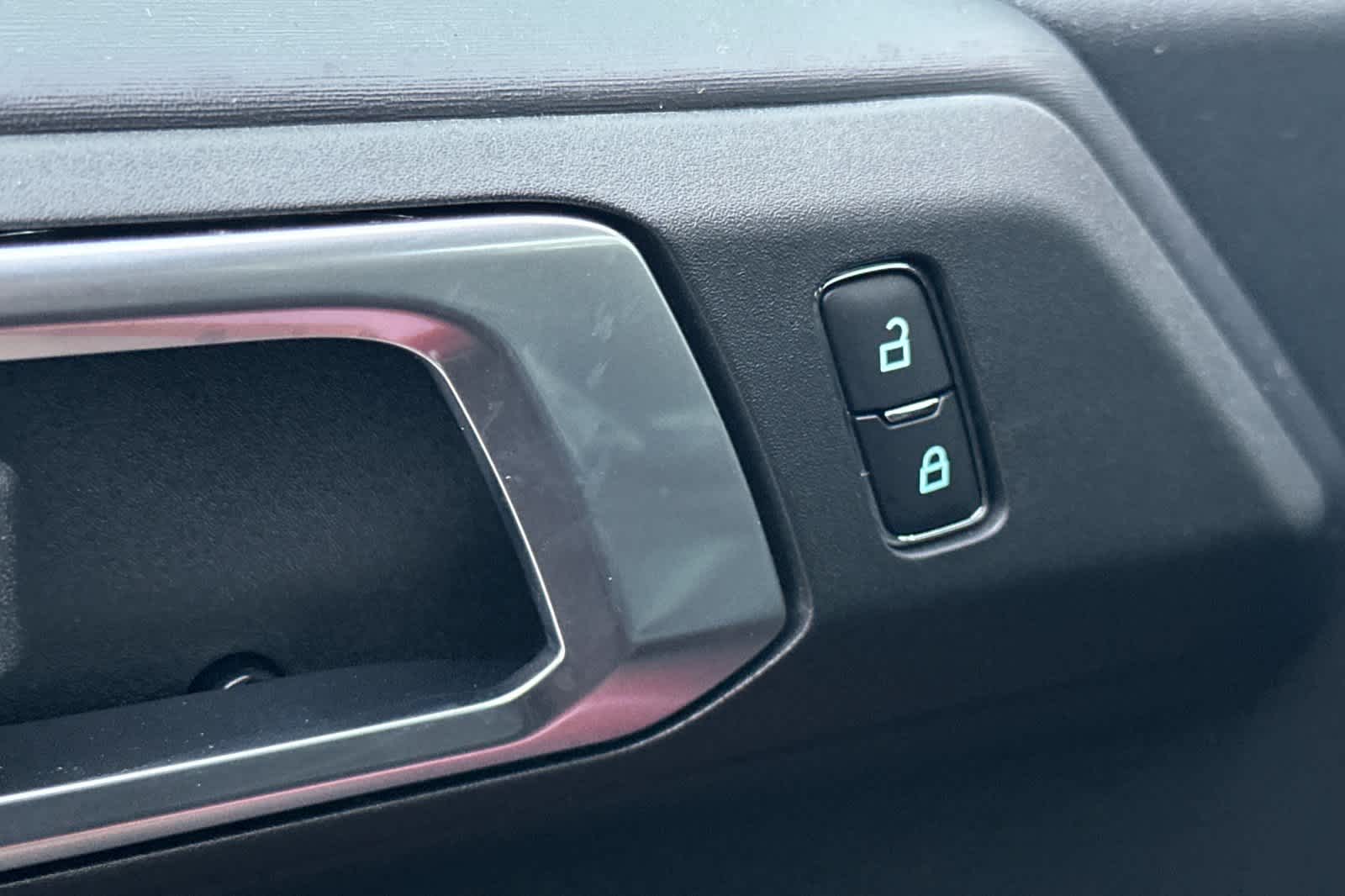 Thumbnail: 2025 Ford Bronco - 14