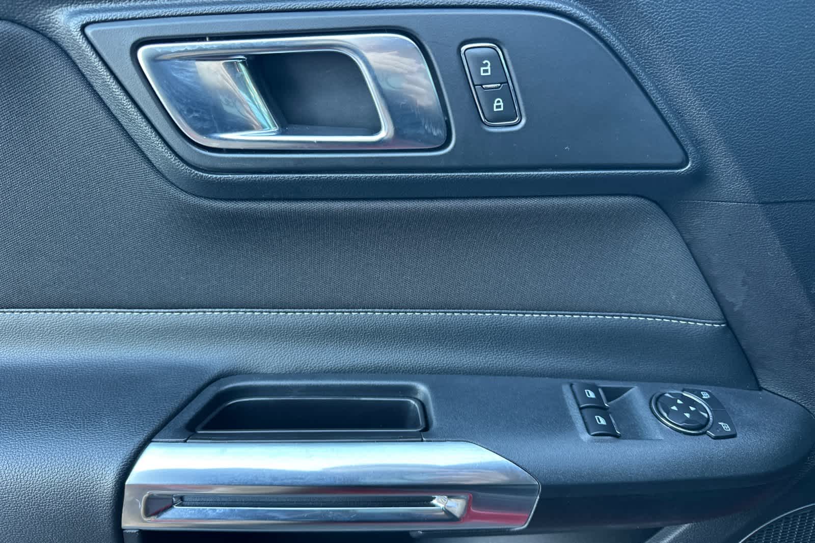 Thumbnail: 2022 Ford Mustang - 12