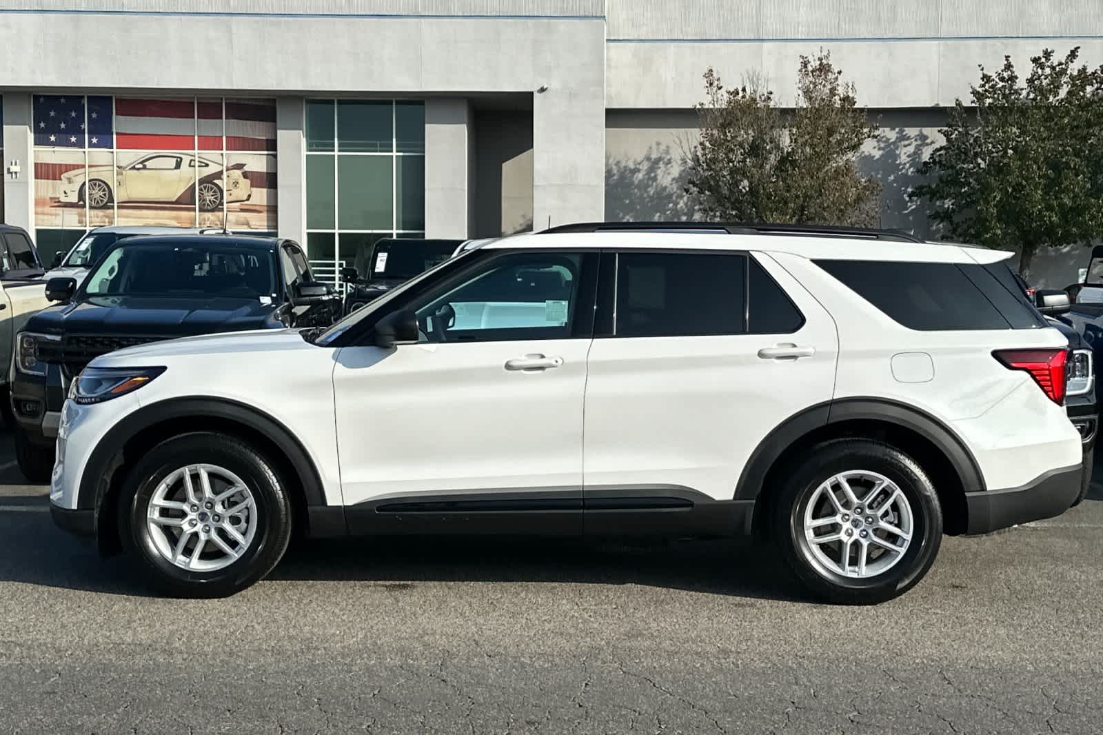 Thumbnail: 2026 Ford Explorer - 5