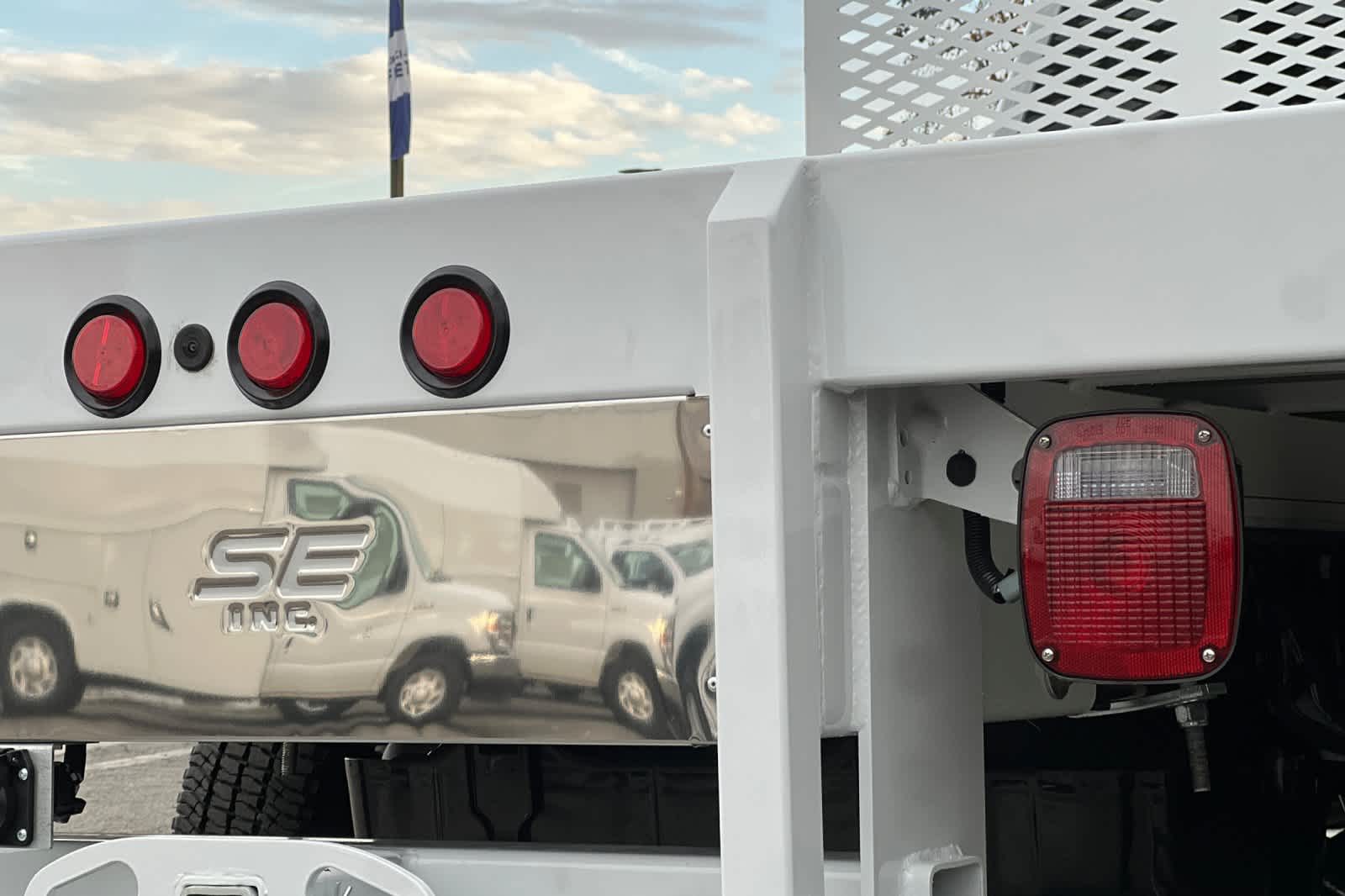 Thumbnail: 2026 Ford Econoline - 25