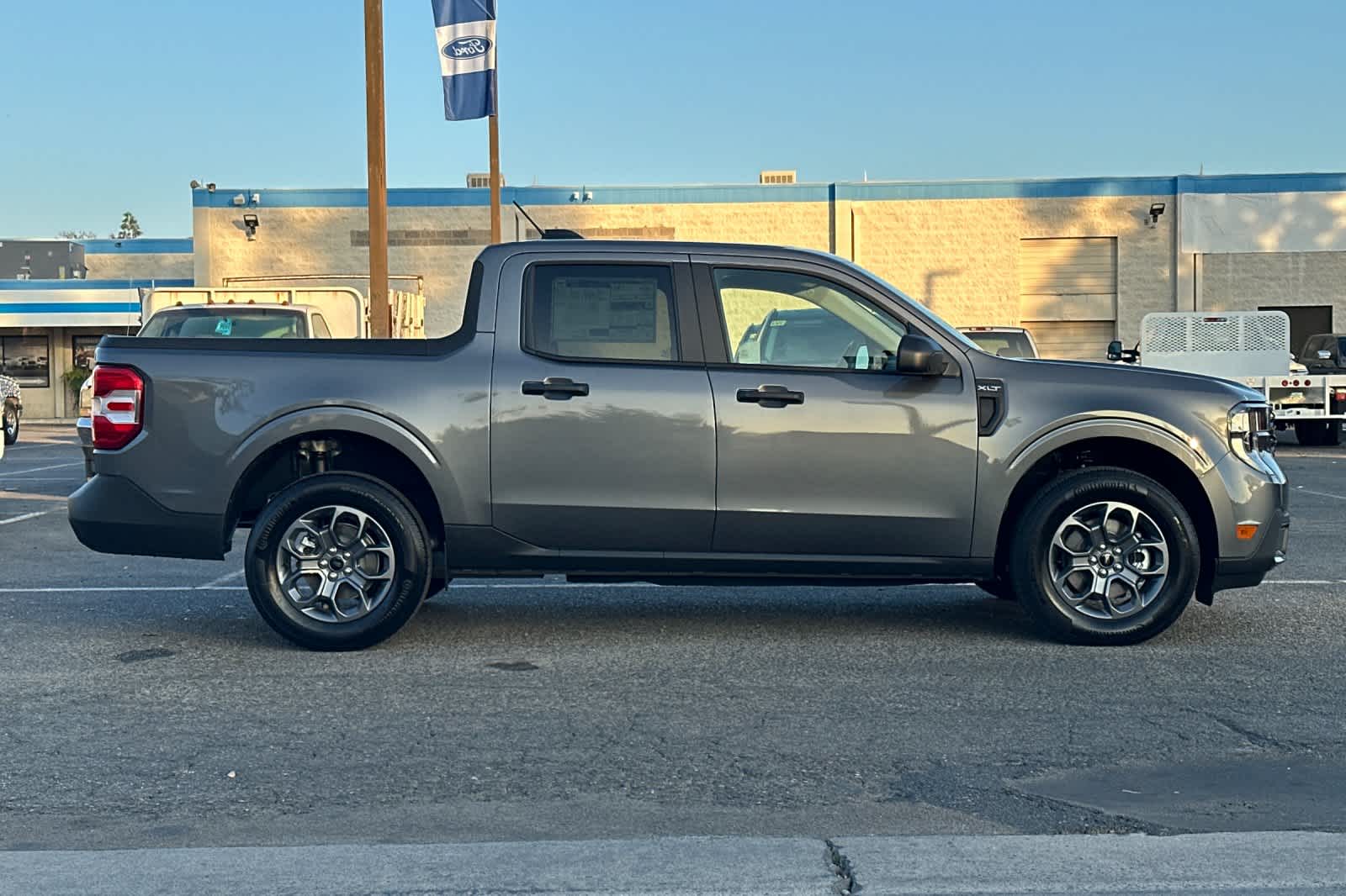 Thumbnail: 2025 Ford Maverick - 8