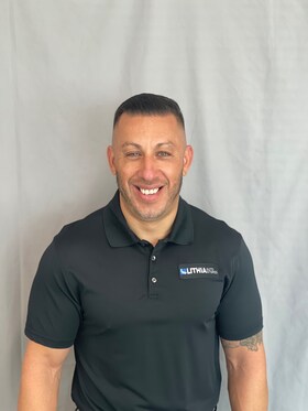 Staff member Jose Urbano from ID_43d2f98a6b2e