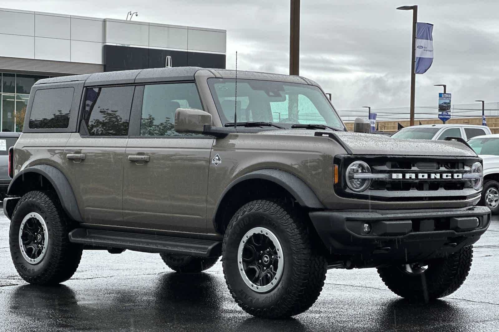 Thumbnail: 2025 Ford Bronco - 10