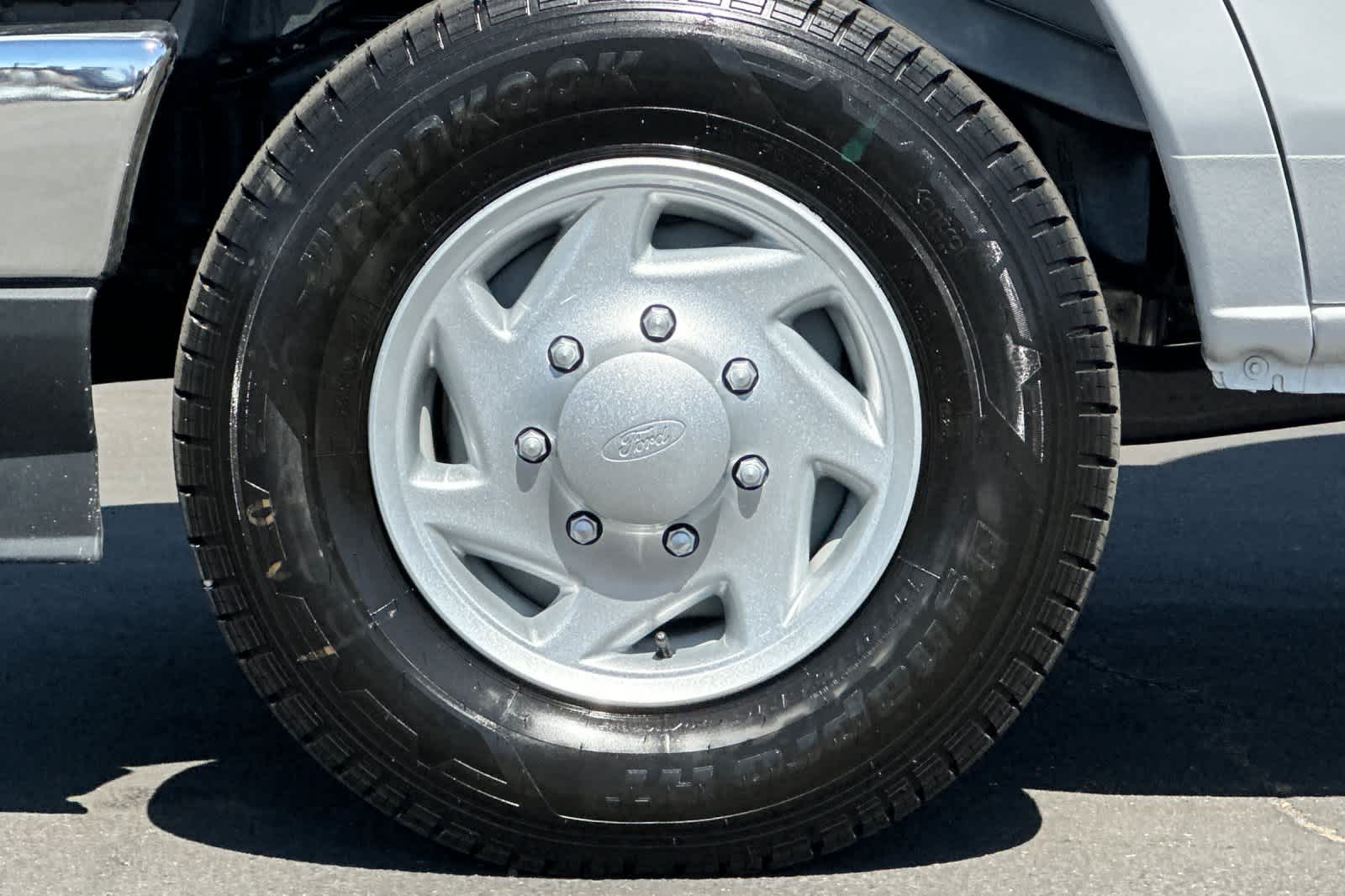 Thumbnail: 2026 Ford Econoline - 23