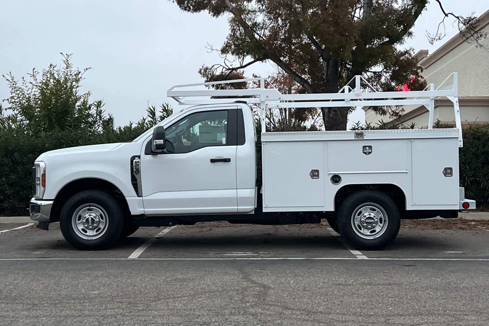 Thumbnail: 2026 Ford Econoline - 4