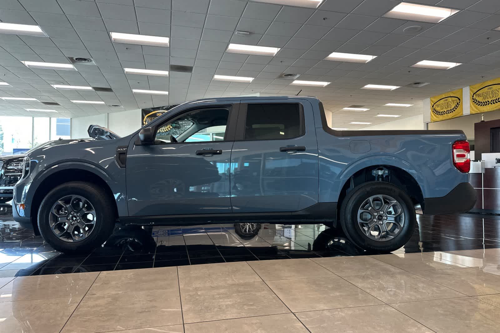 Thumbnail: 2025 Ford Maverick - 5