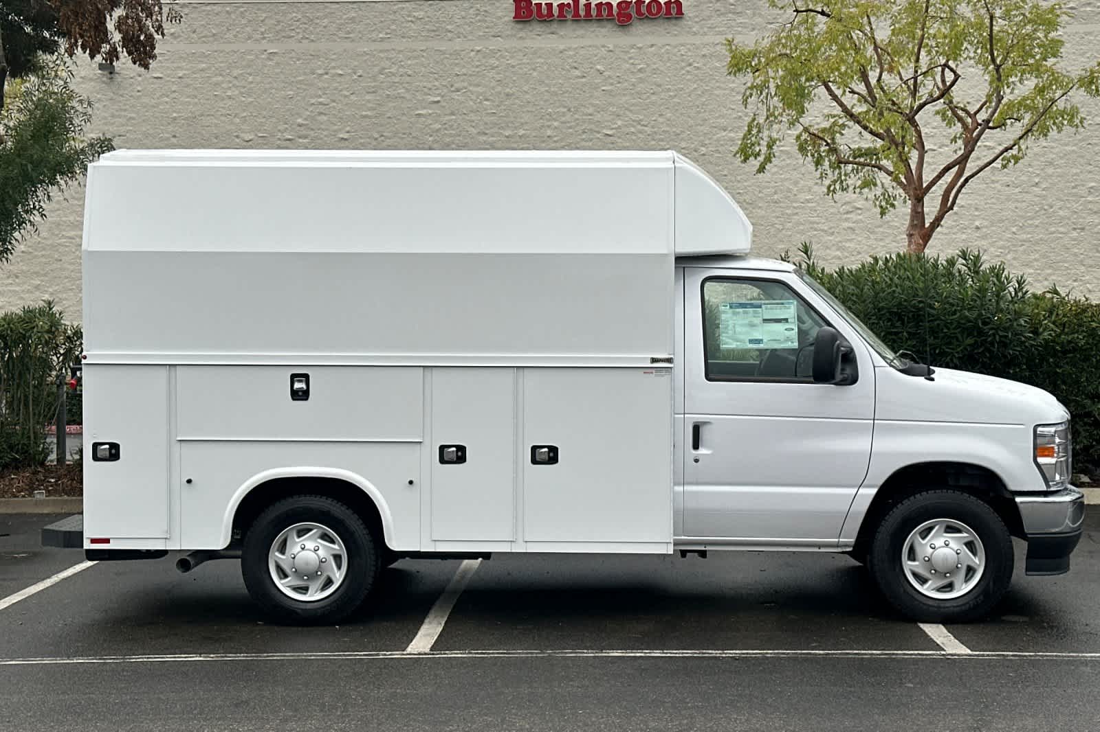 Thumbnail: 2026 Ford Econoline - 6