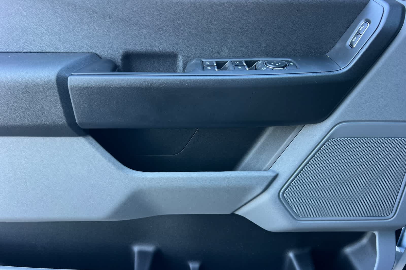 Thumbnail: 2026 Ford Econoline - 13