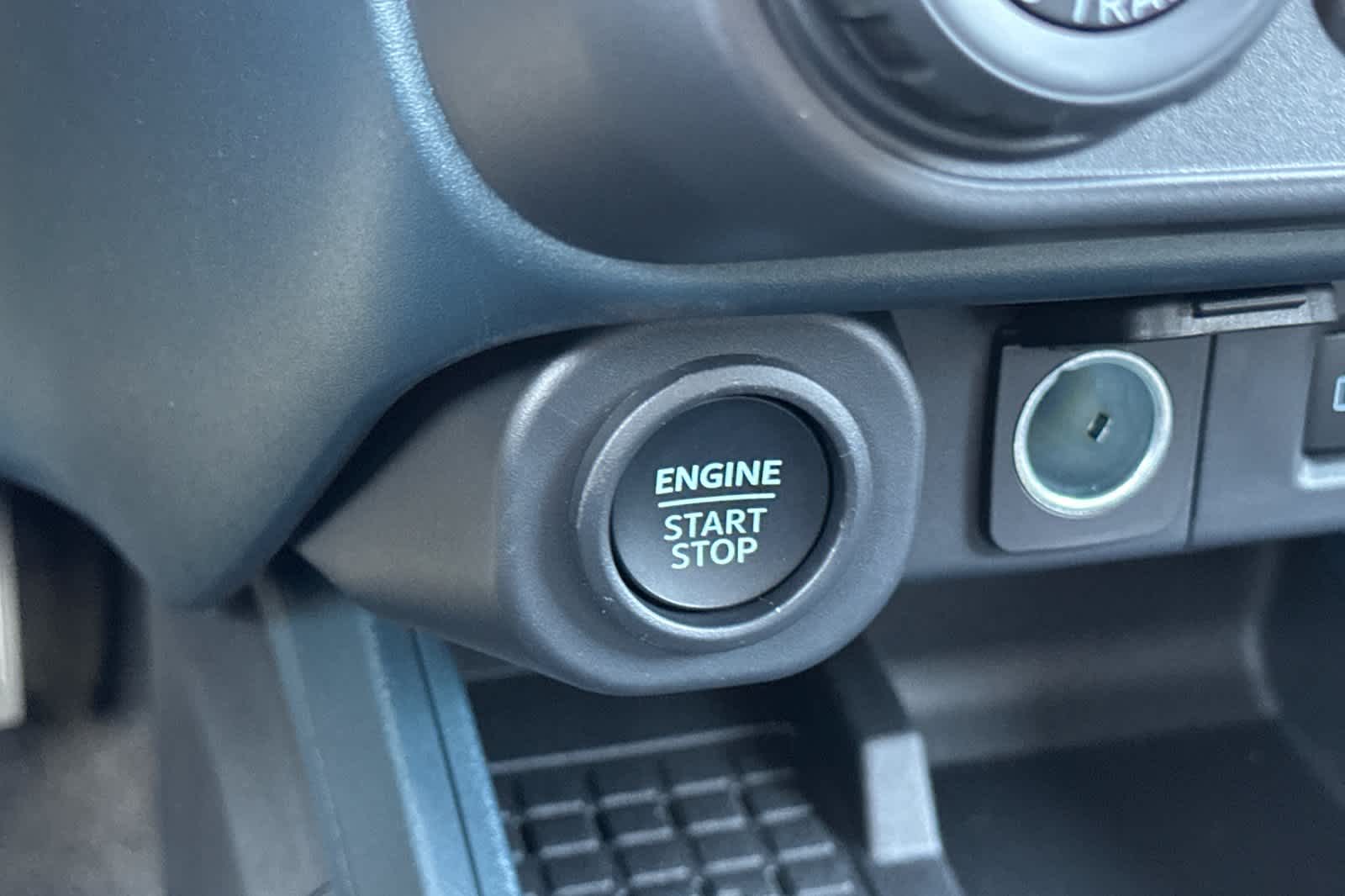 Thumbnail: 2025 Ford Maverick - 22