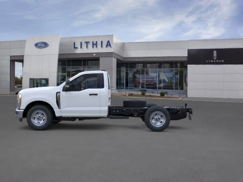 Thumbnail: 2026 Ford Econoline - 3